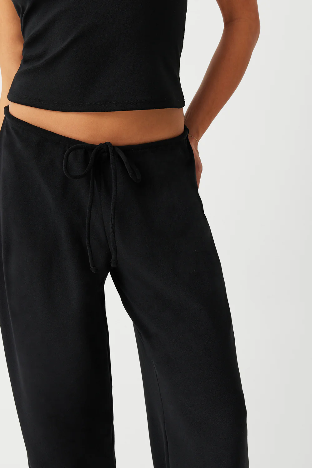 Daisy Terry Low Rise Pant - Black - Image 3