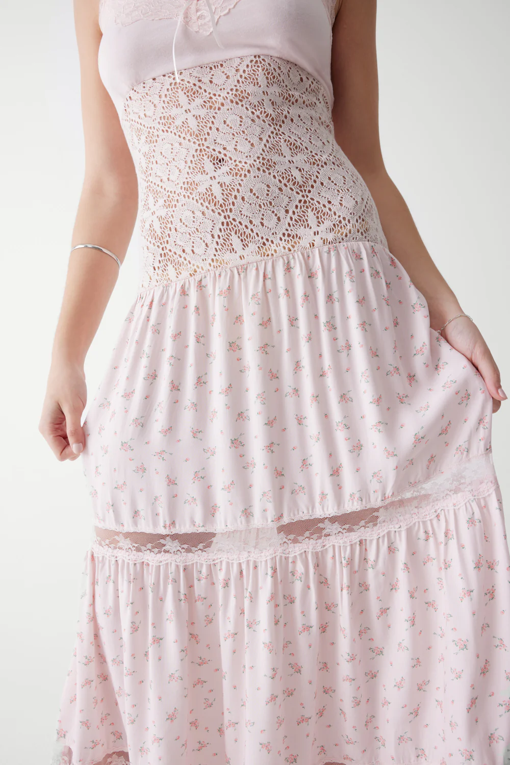 Vineyard Crochet Floral Maxi Dress - Baby Bouquet Pink - Image 5