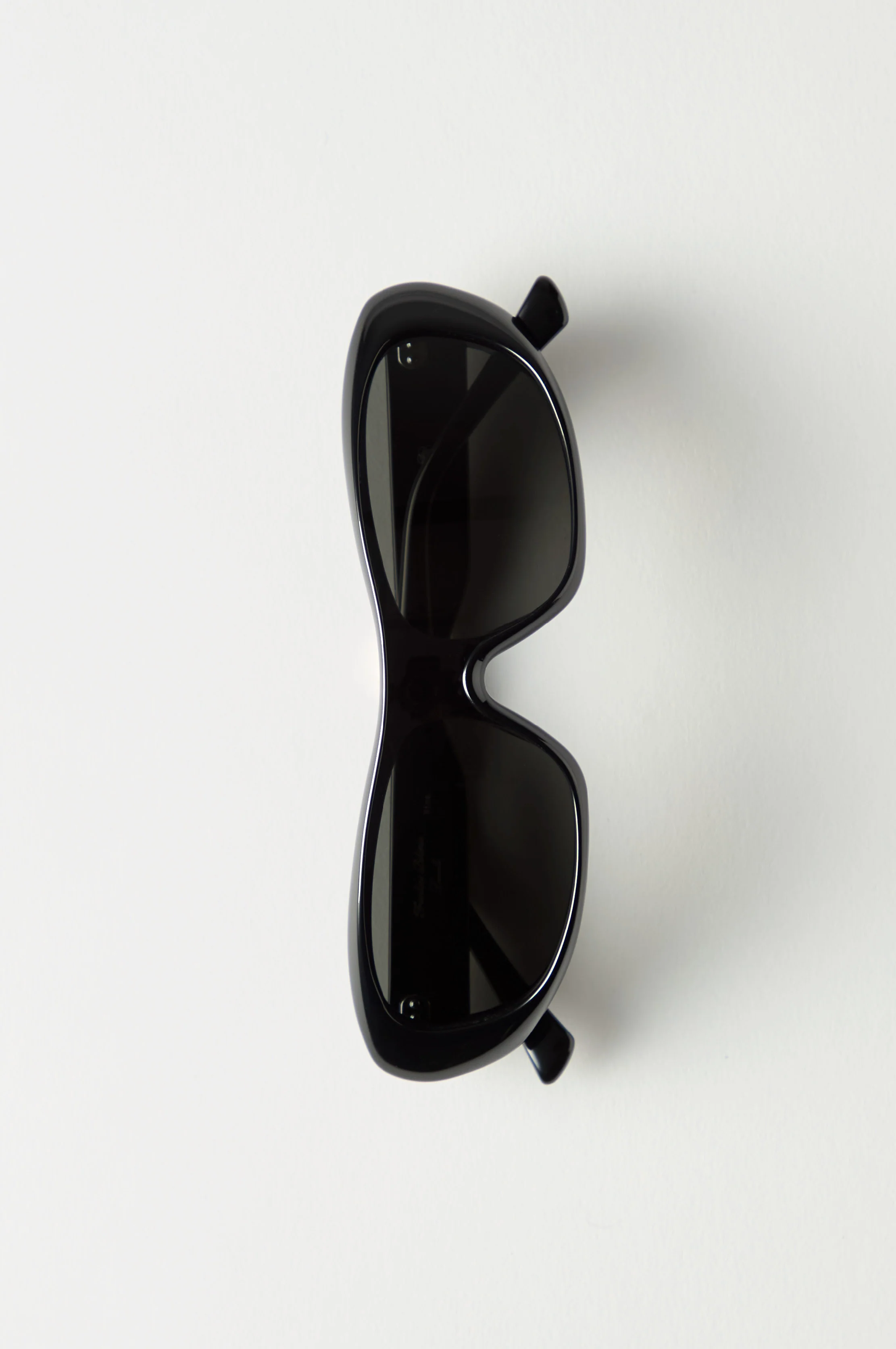 x LEXXOLA Nina Sunglasses - Night Shade - Image 7
